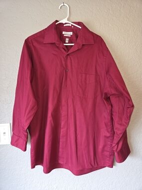 Van Heusen Men's Button-Up Shirt - Deep Red